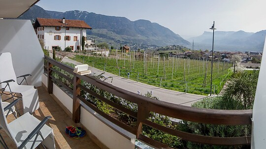 Vista  con balcone